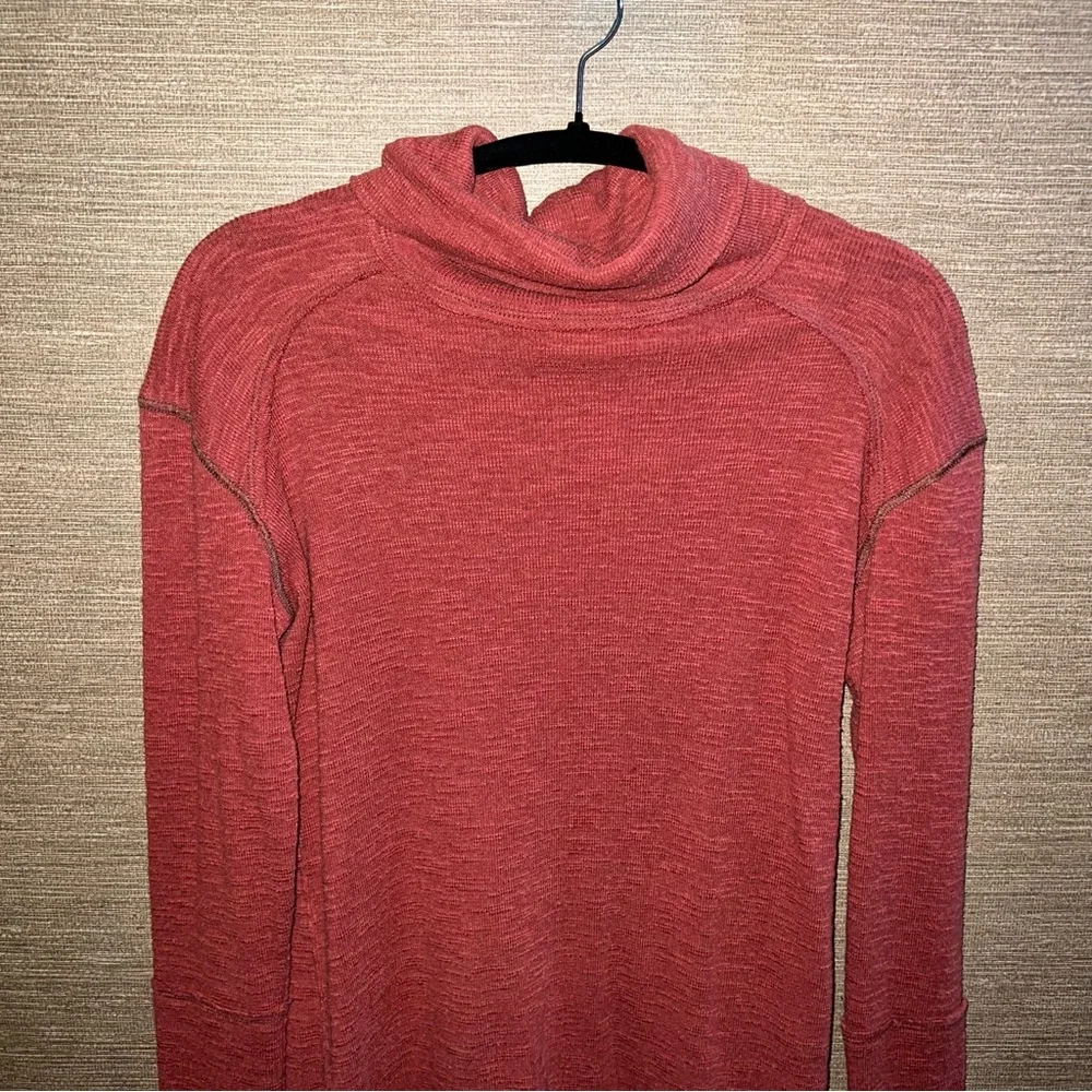 Free People Split Back Dark Burnt Red Cowl Mock Neck Turtleneck Pullover XS